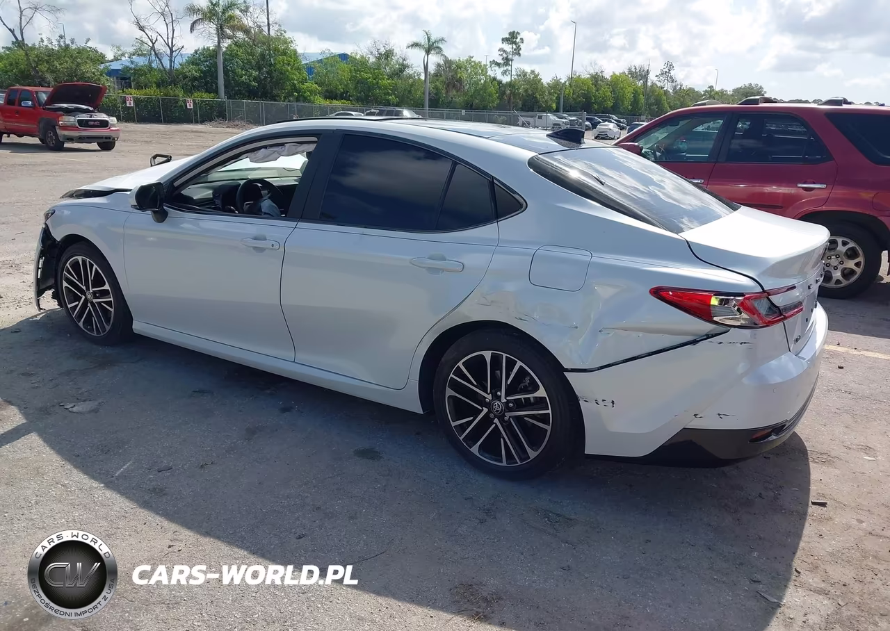 2025 Toyota Camry Xle VIN:4T1DAACK6SU156553 - 3