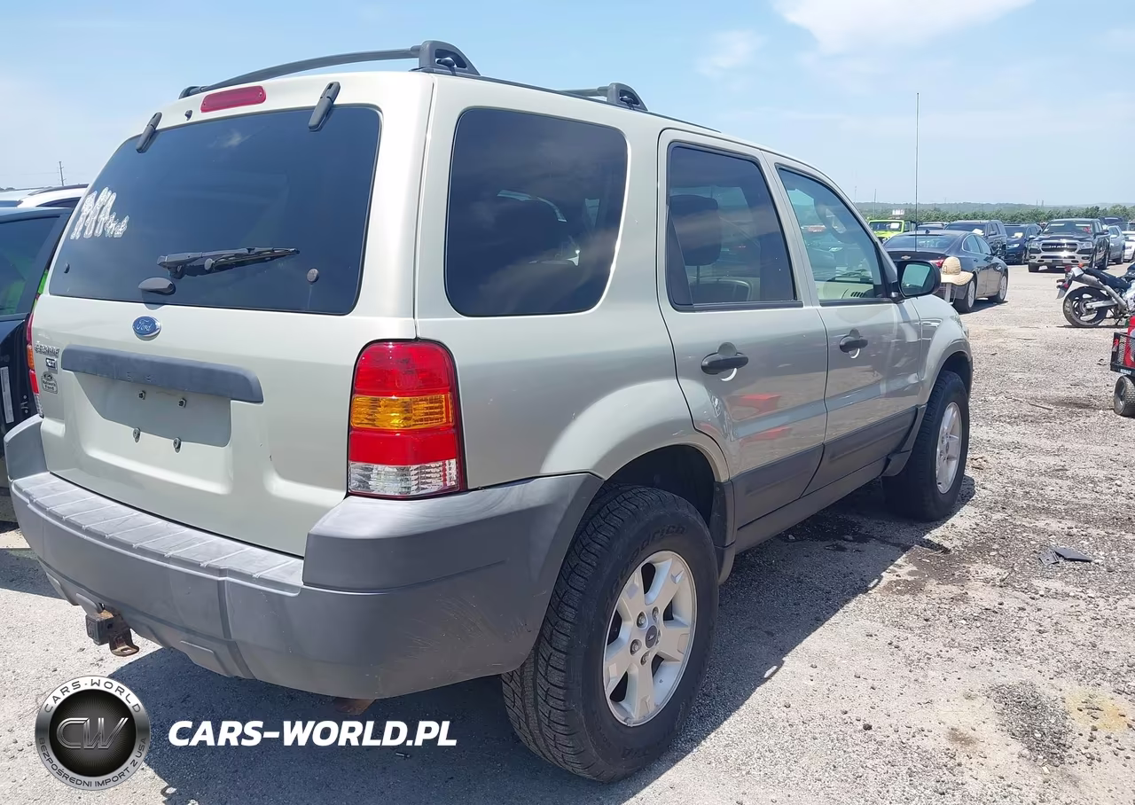 2005 Ford Escape Xlt VIN:1FMYU03155DA14709 - 4