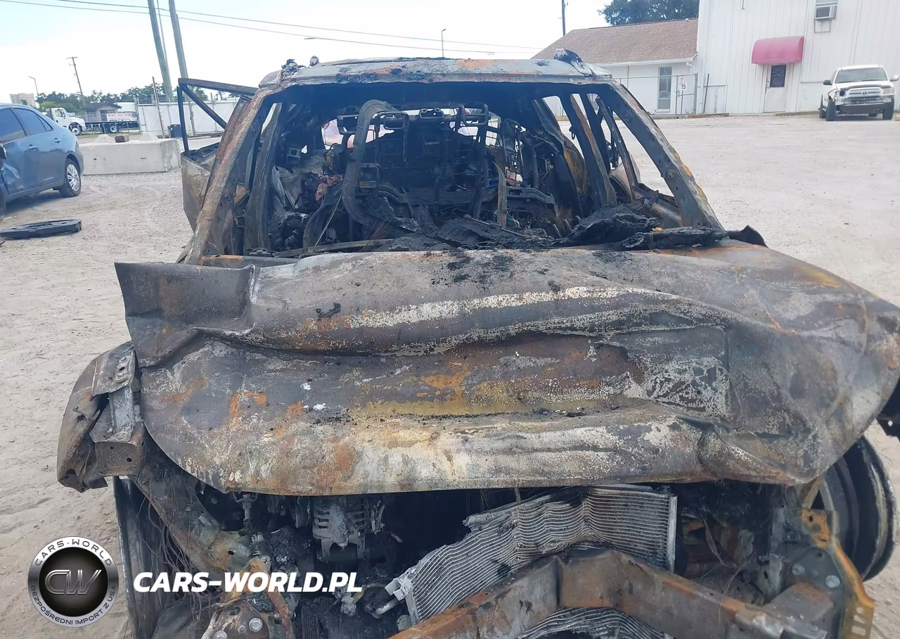 2023 Hyundai Venue Sel VIN:KMHRC8A32PU255804 - 6