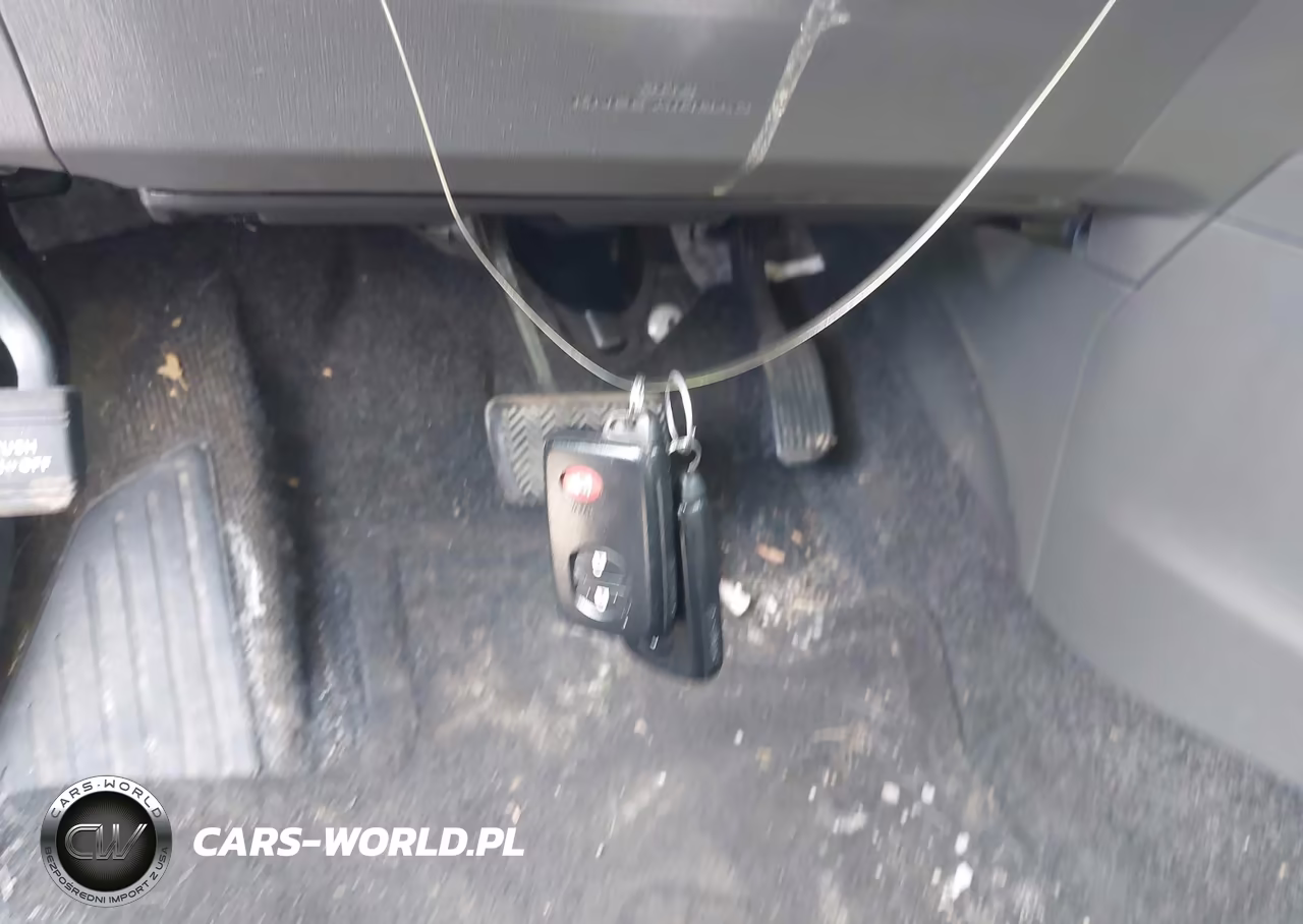 2012 Toyota Prius V Three VIN:JTDZN3EU3C3164917 - 11