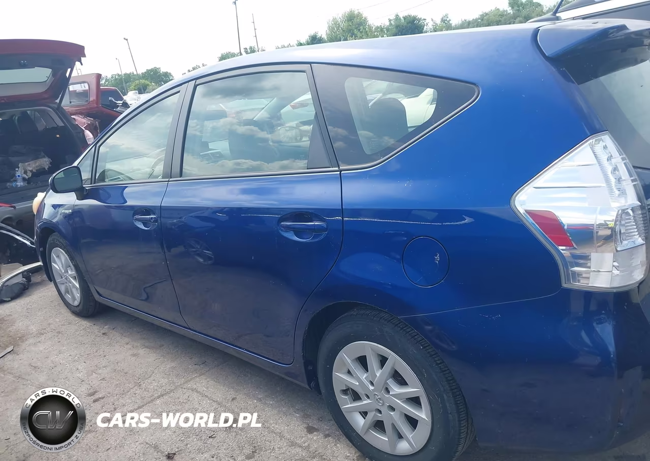 2012 Toyota Prius V Three VIN:JTDZN3EU3C3164917 - 14