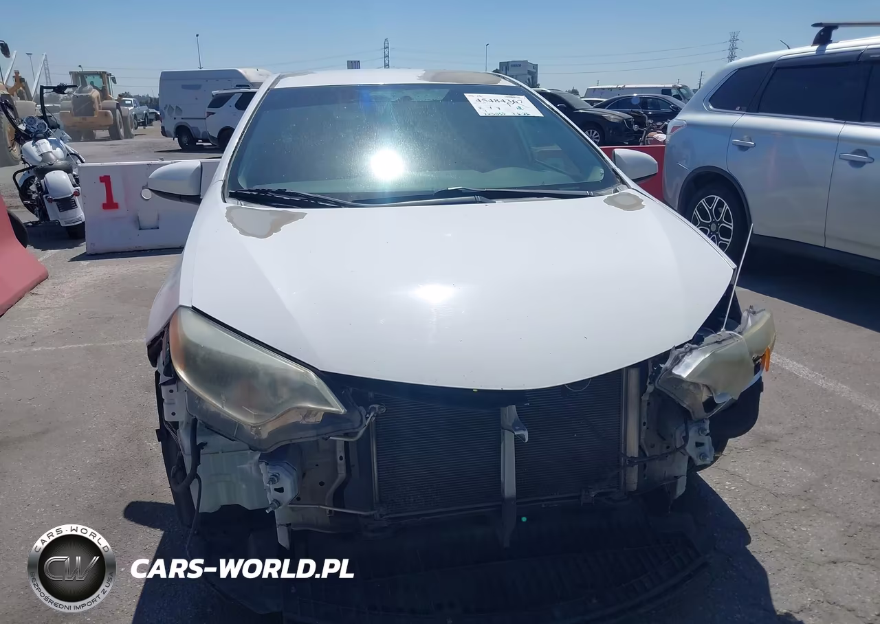 2014 Toyota Corolla Le Plus VIN:5YFBURHE8EP045153 - 13