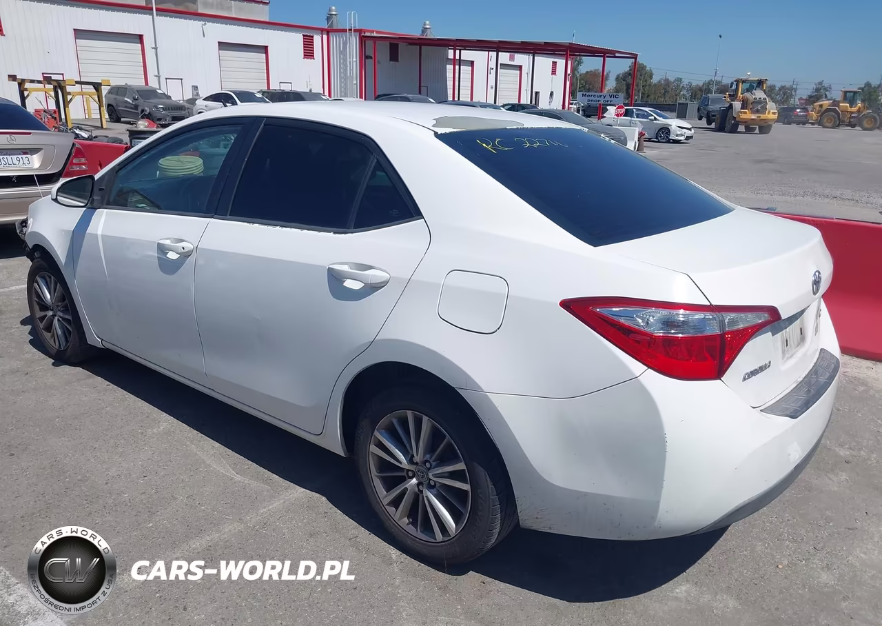 2014 Toyota Corolla Le Plus VIN:5YFBURHE8EP045153 - 3