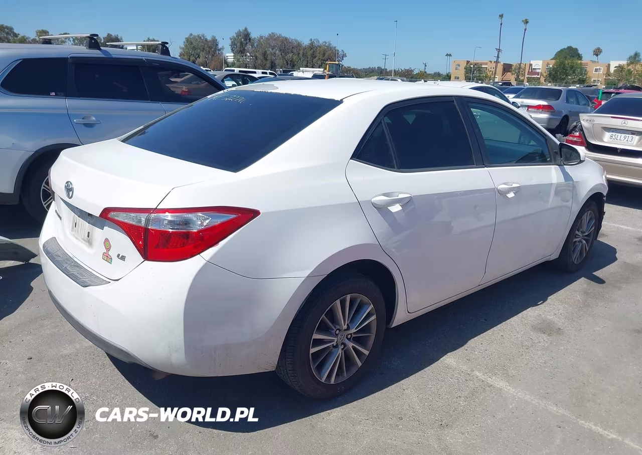 2014 Toyota Corolla Le Plus VIN:5YFBURHE8EP045153 - 4