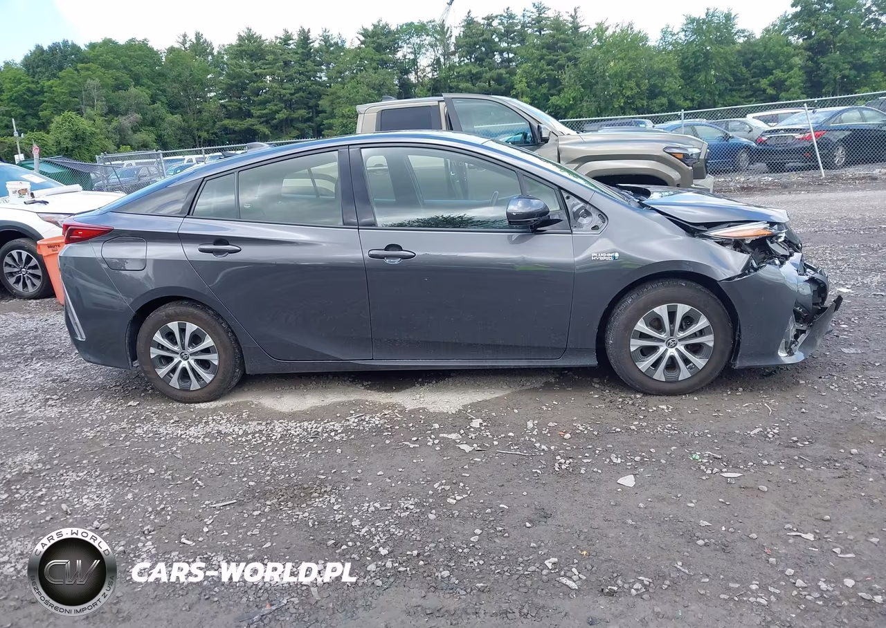 2020 Toyota Prius Prime Xle VIN:JTDKARFP8L3161309 - 13
