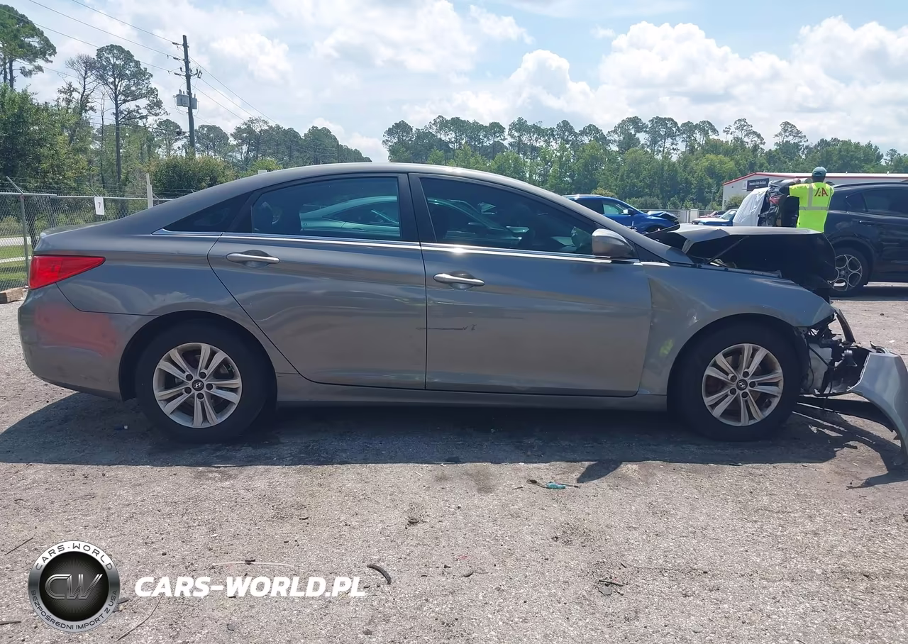 2013 Hyundai Sonata Gls VIN:5NPEB4AC7DH705676 - 13