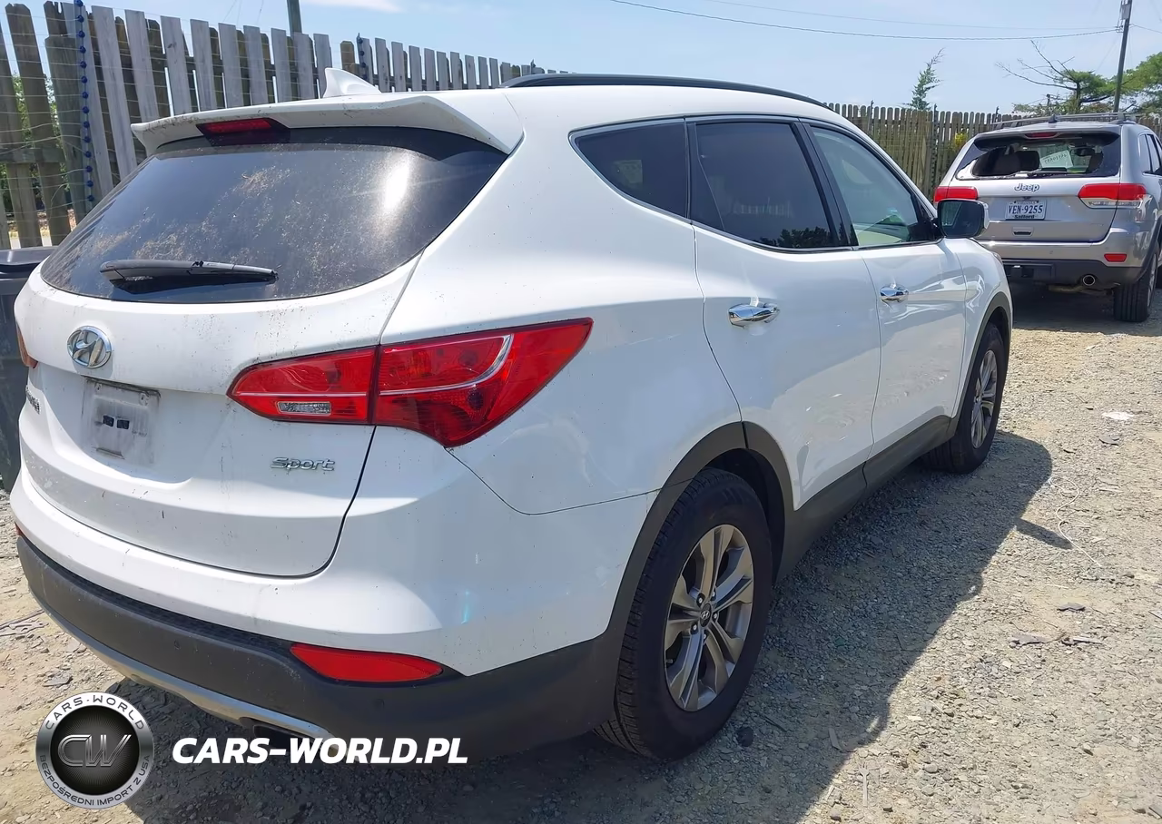 2016 Hyundai Santa Fe Sport 2.4L VIN:5XYZU3LB0GG376485 - 4