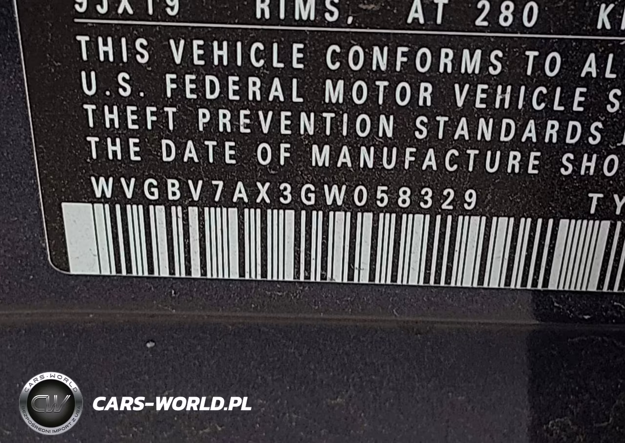2016 Volkswagen Tiguan R-Line VIN:WVGBV7AX3GW058329 - 9