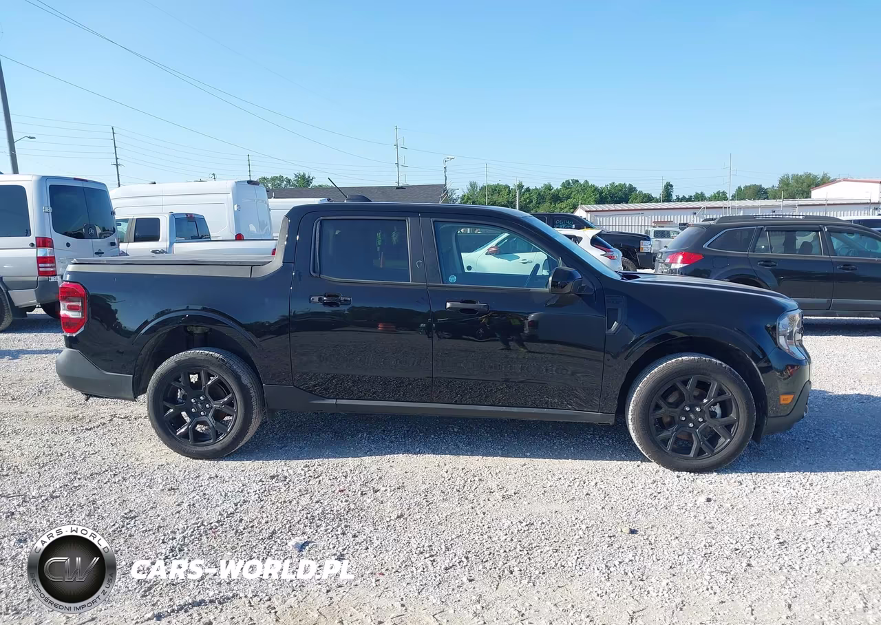 2025 Ford Maverick Xlt VIN:3FTTW8JA9SRB70913 - 13