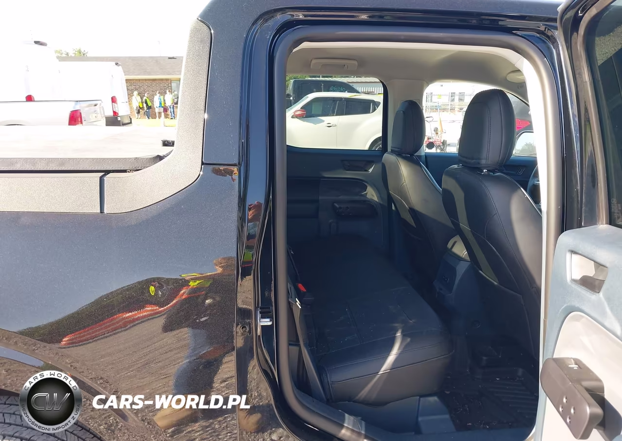 2025 Ford Maverick Xlt VIN:3FTTW8JA9SRB70913 - 8
