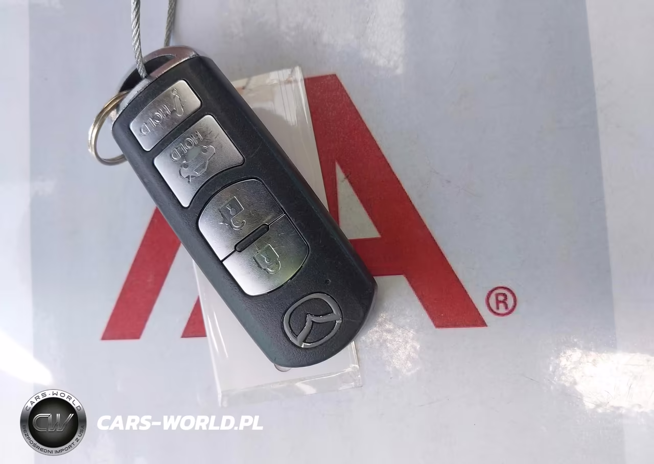 2018 Mazda Mazda3 Sport VIN:3MZBN1U72JM233820 - 11