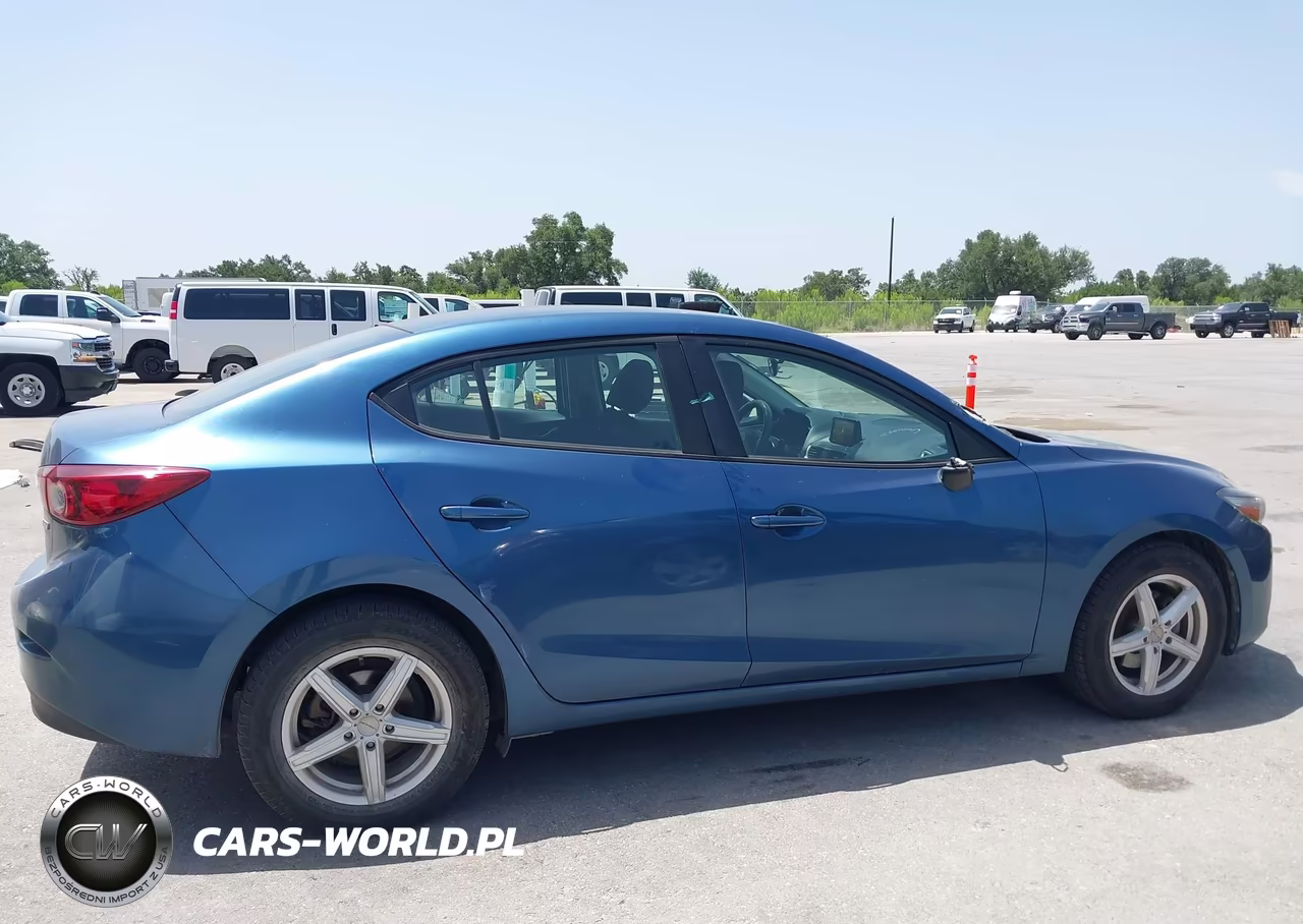 2018 Mazda Mazda3 Sport VIN:3MZBN1U72JM233820 - 14