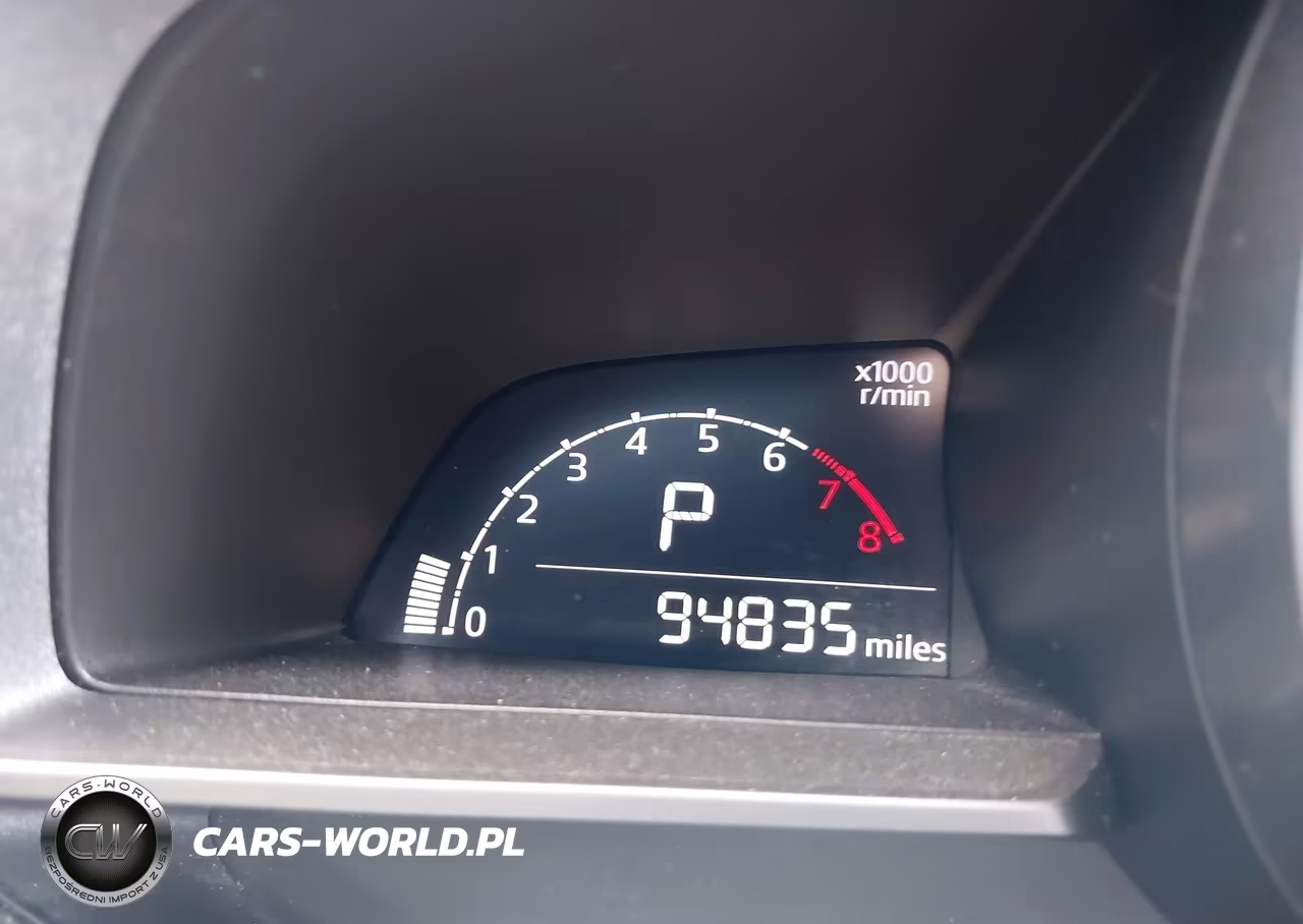 2018 Mazda Mazda3 Sport VIN:3MZBN1U72JM233820 - 16