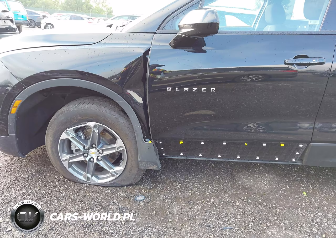 2025 Chevrolet Blazer Fwd 2Lt VIN:3GNKBCR4XSS222817 - 6