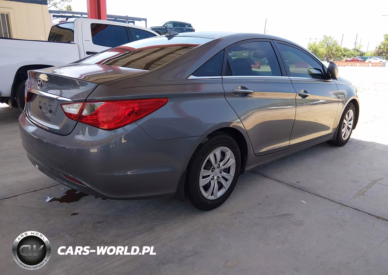 2012 Hyundai Sonata Gls VIN:5NPEB4AC7CH440918 - 4