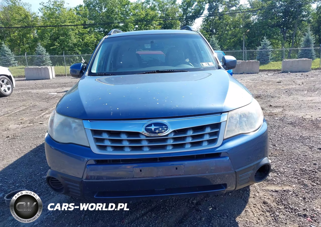 2013 Subaru Forester 2.5X Premium VIN:JF2SHADC0DH418613 - 6
