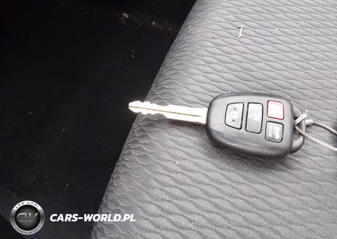 2019 Toyota Corolla Le VIN:5YFBURHE7KP938216 - 11