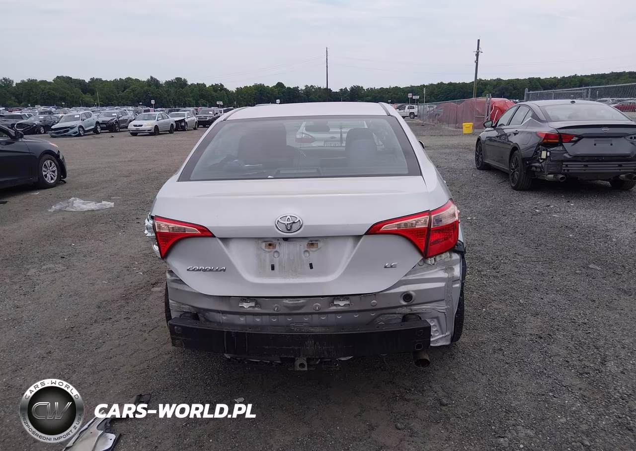 2019 Toyota Corolla Le VIN:5YFBURHE7KP938216 - 17