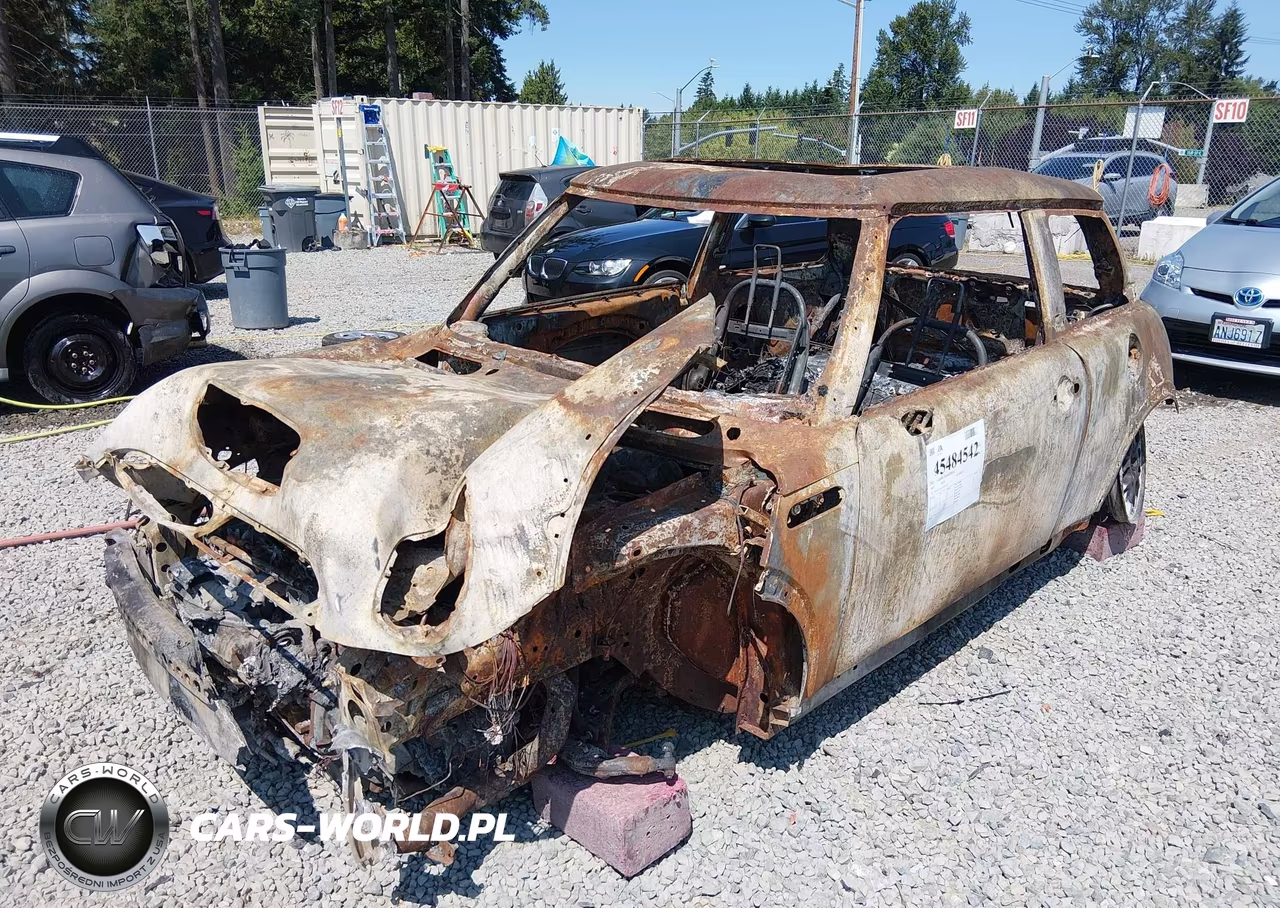 2005 Mini Cooper S VIN:WMWRE33435TD93152 - 2