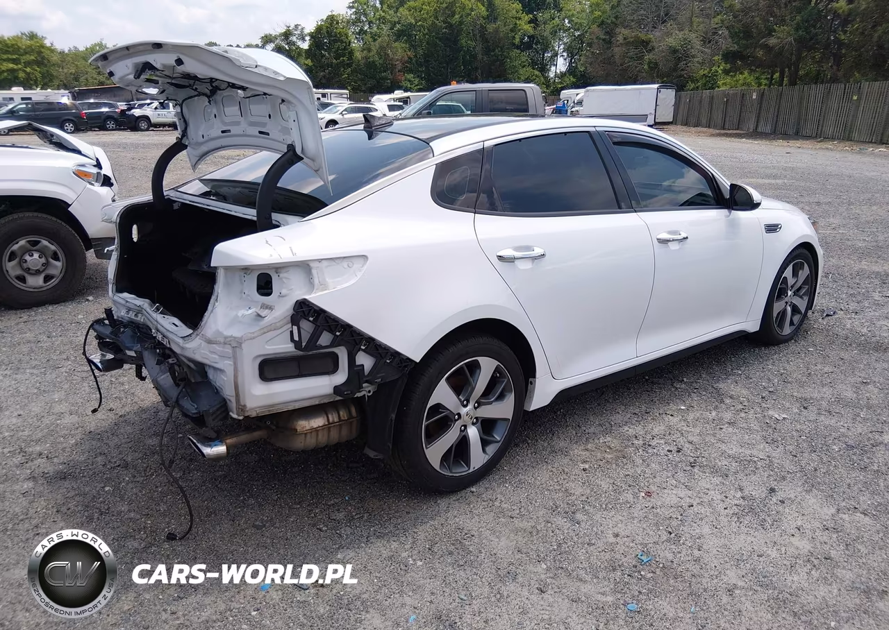 2019 Kia Optima S VIN:5XXGT4L32KG377644 - 4