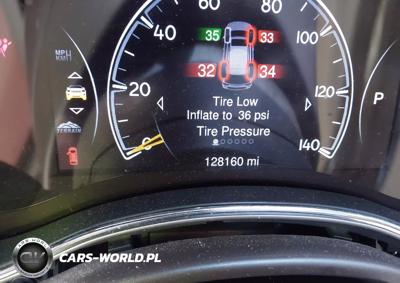 2014 Jeep Grand Cherokee Overland VIN:1C4RJFCG6EC492569 - 15