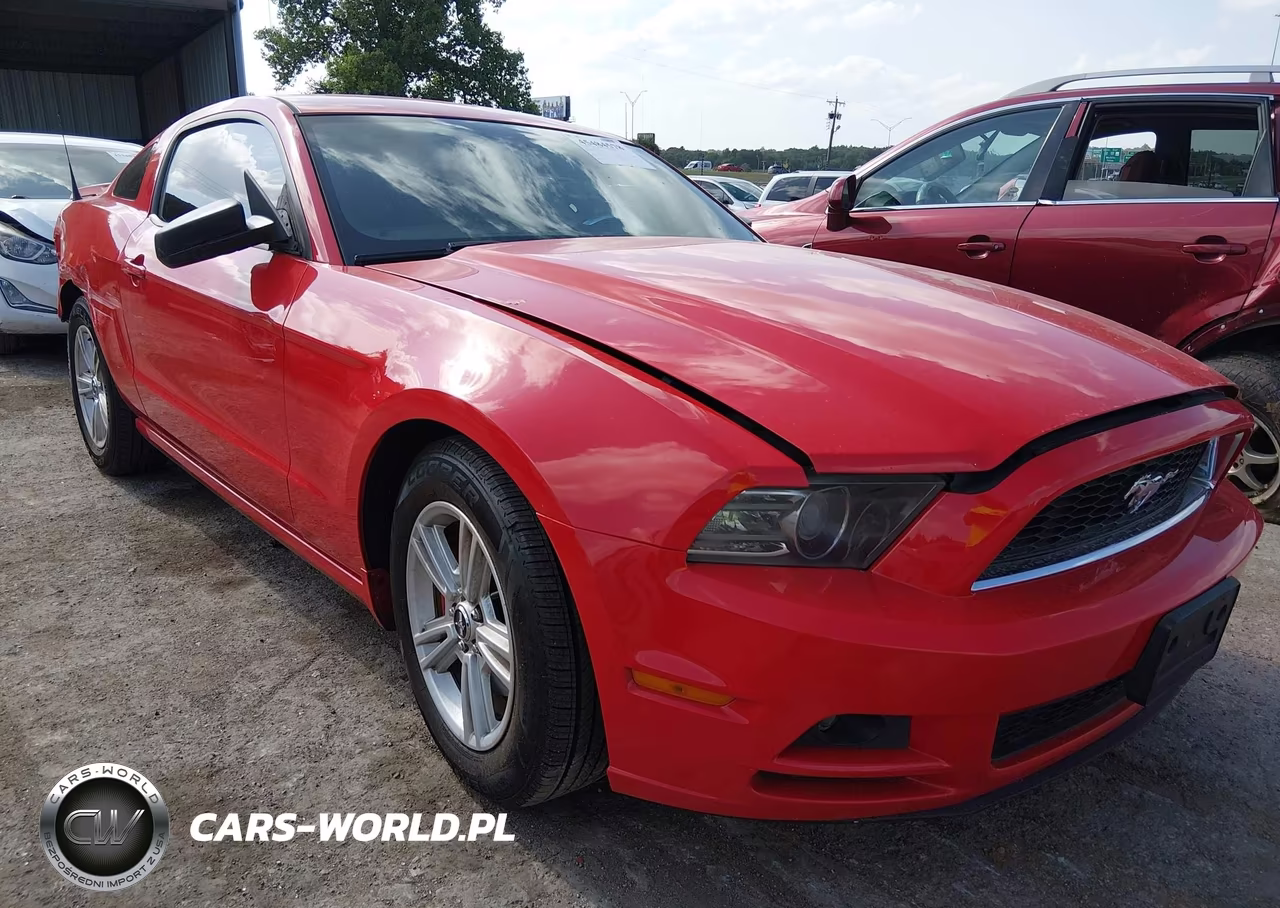 2013 Ford Mustang V6-V6 Premium – zdjęcie 1 z 16