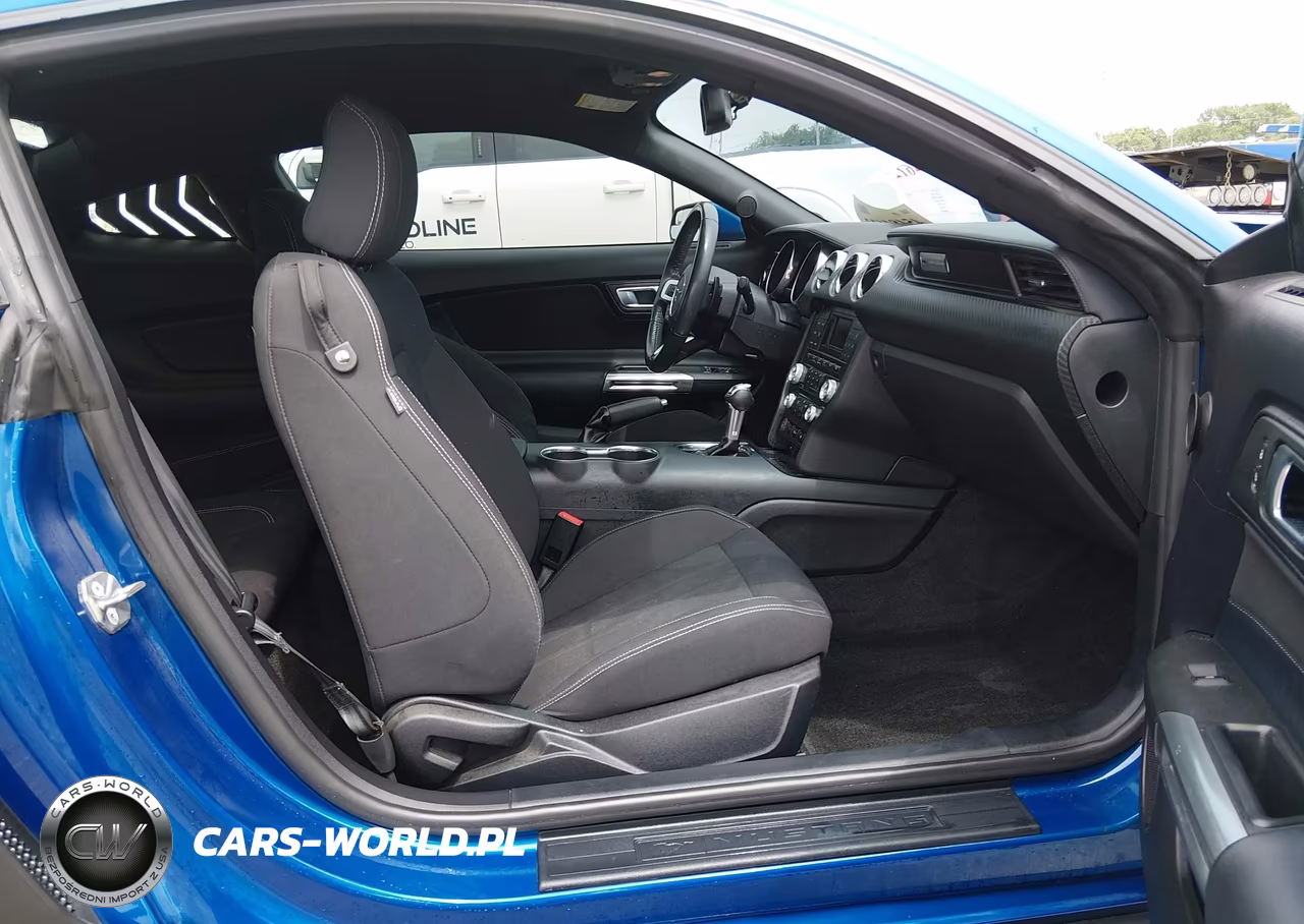 2018 Ford Mustang Ecoboost VIN:1FA6P8TH7J5120586 - 5