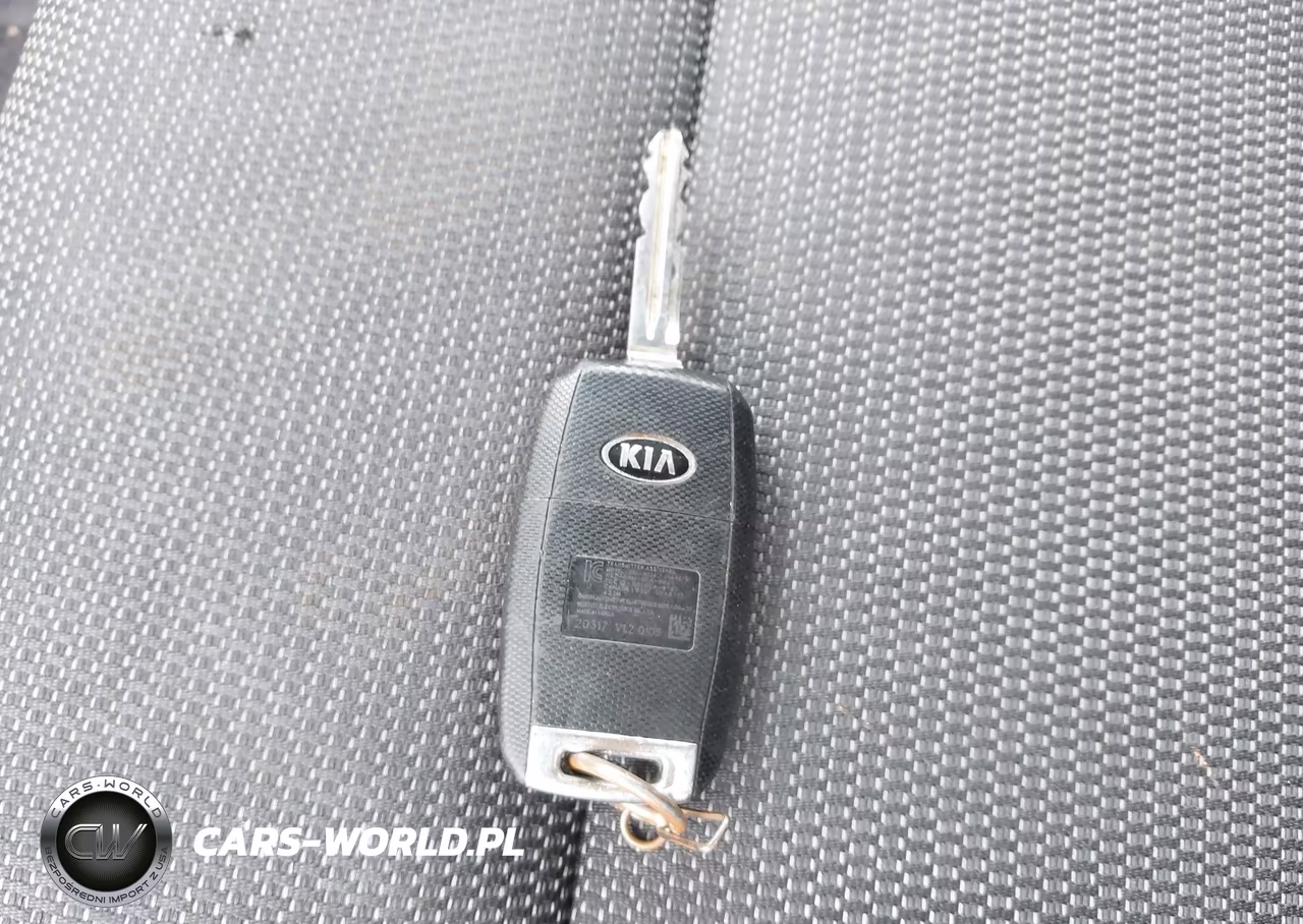 2017 Kia Forte Lx VIN:3KPFK4A79HE140249 - 11