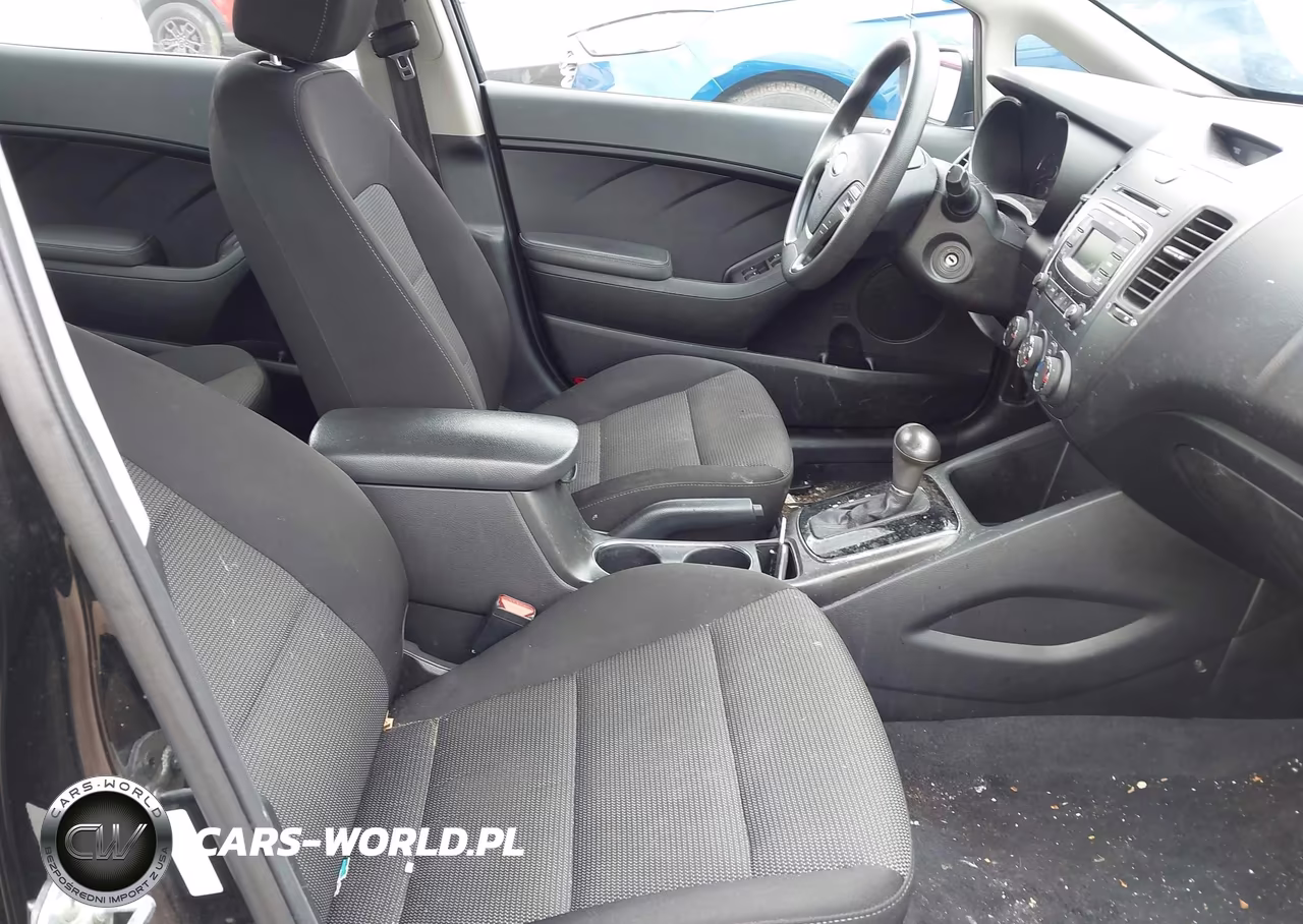 2017 Kia Forte Lx VIN:3KPFK4A79HE140249 - 5