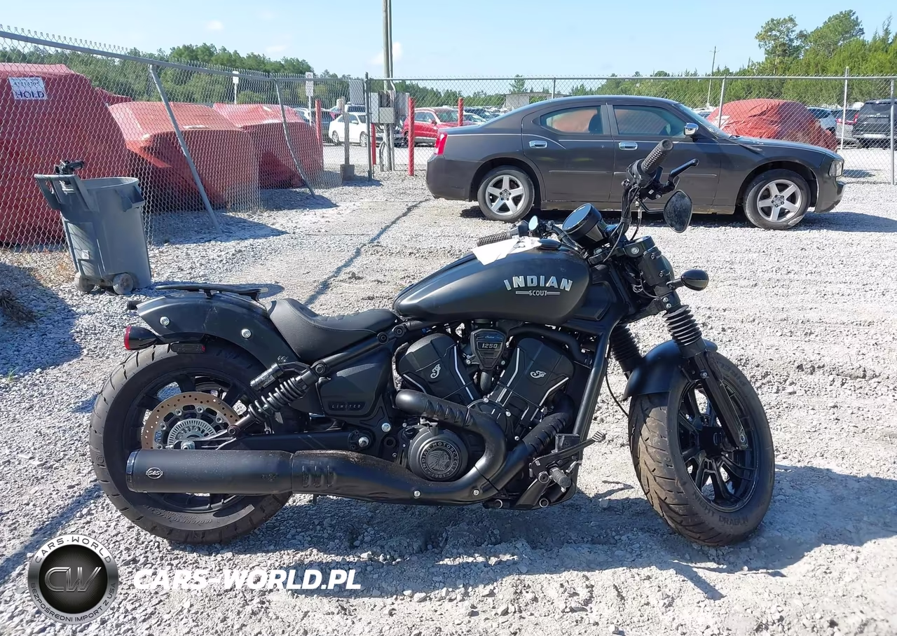 2025 Indian Motorcycle Co. Scout Bobber Limited +Tech VIN:56KSBF769S3202573 - 12