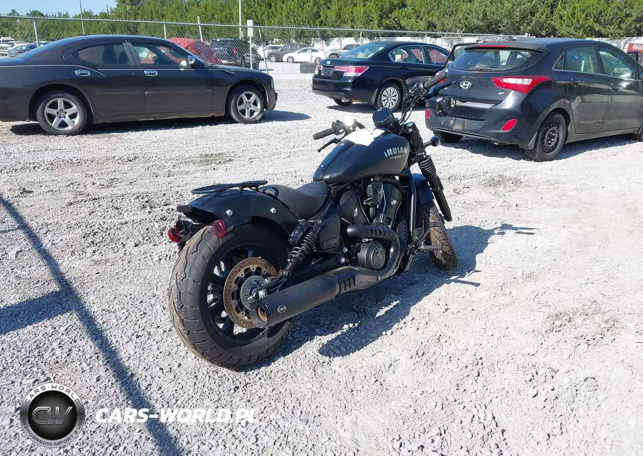 2025 Indian Motorcycle Co. Scout Bobber Limited +Tech VIN:56KSBF769S3202573 - 4
