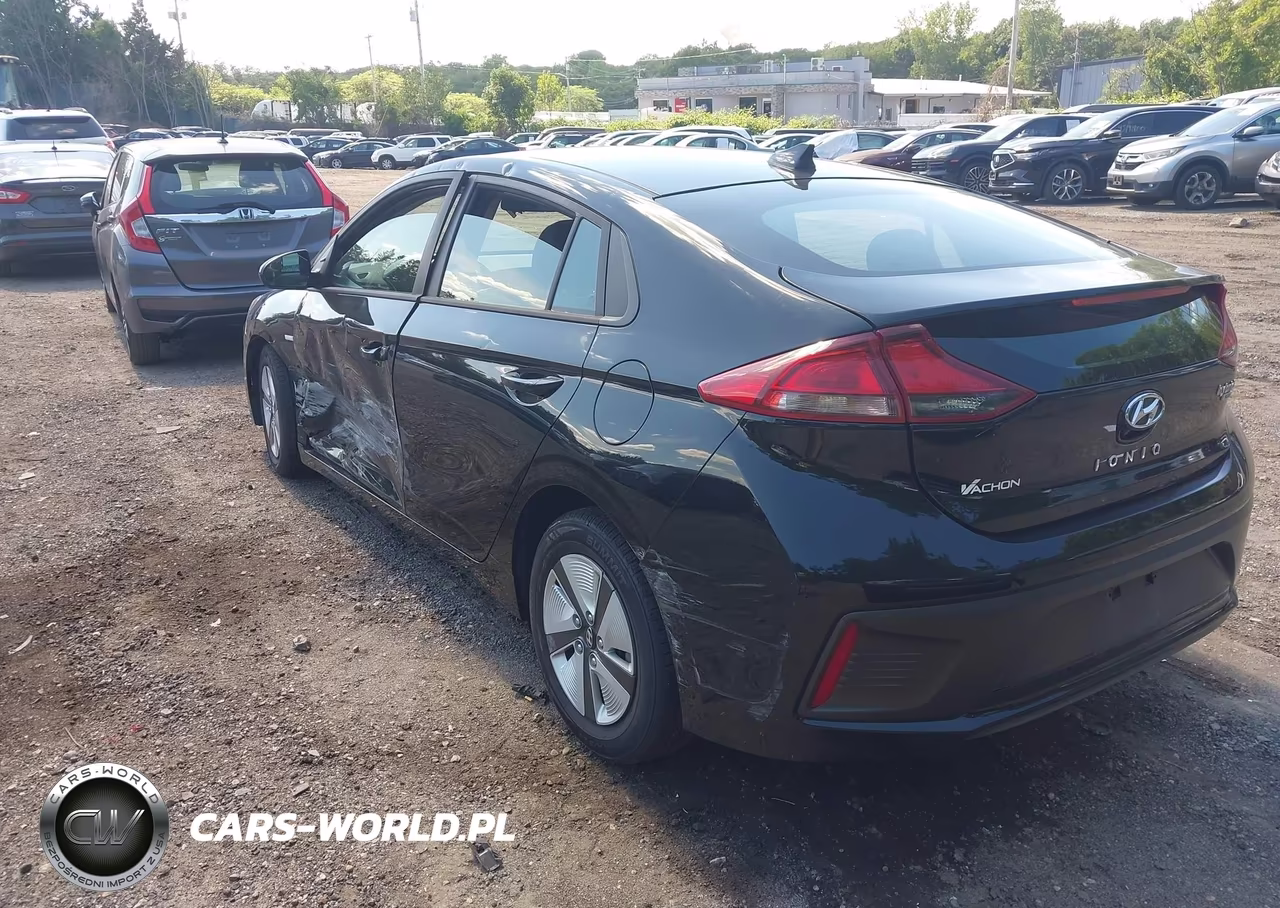 2018 Hyundai Ioniq Hybrid Blue VIN:KMHC65LC0JU102192 - 3