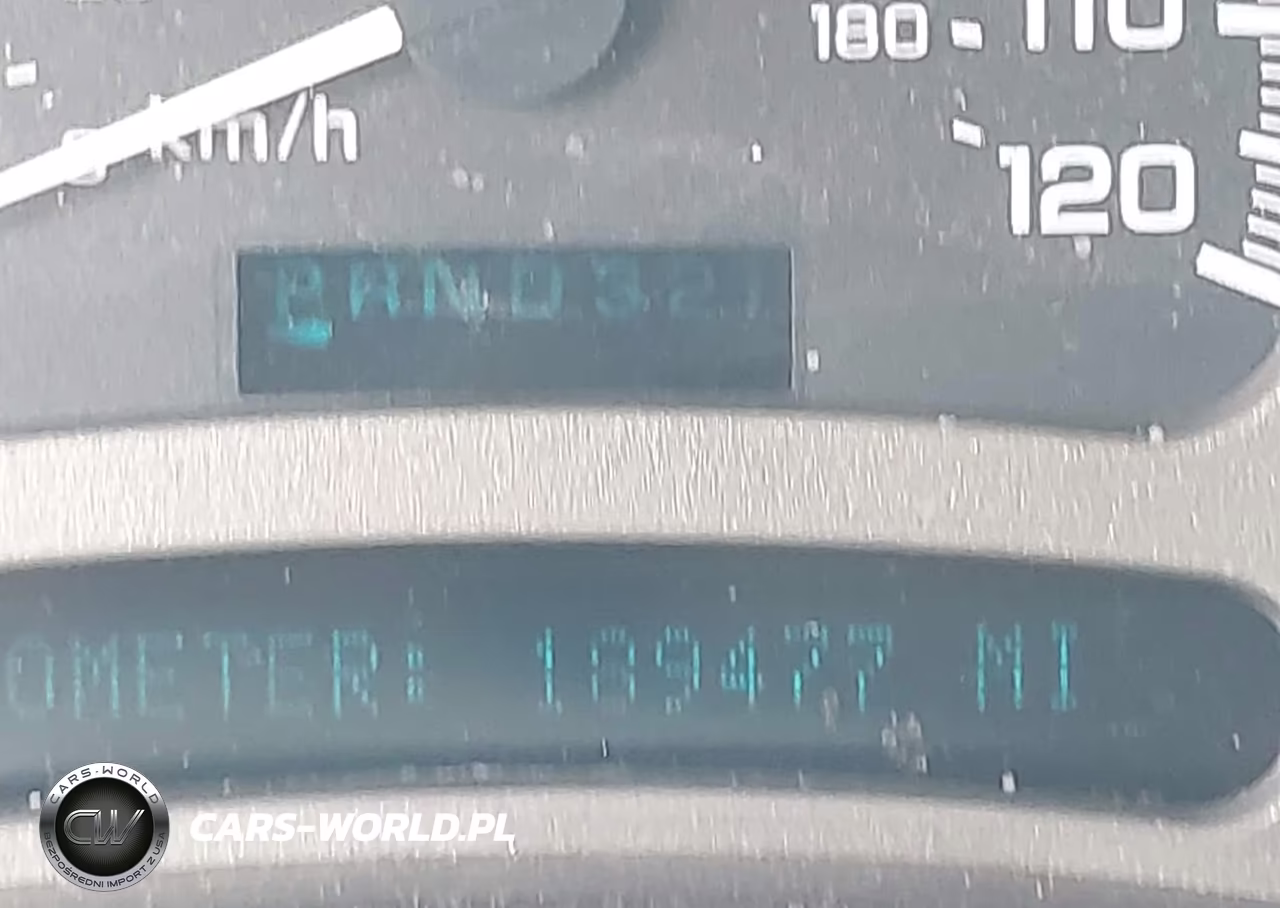 2005 GMC Yukon Denali VIN:1GKEK63U05J216549 - 12
