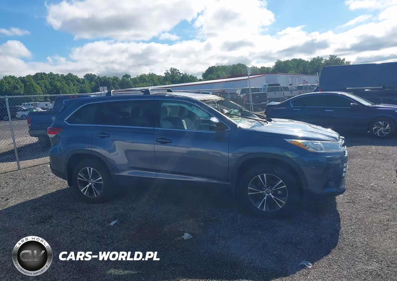 2019 Toyota Highlander Le VIN:5TDZARFH1KS046328 - 13