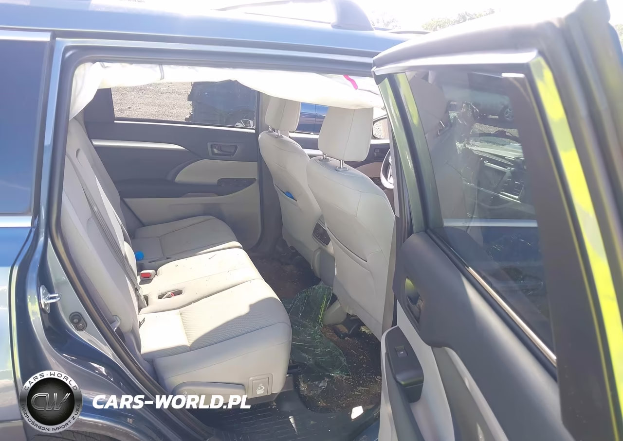 2019 Toyota Highlander Le VIN:5TDZARFH1KS046328 - 8