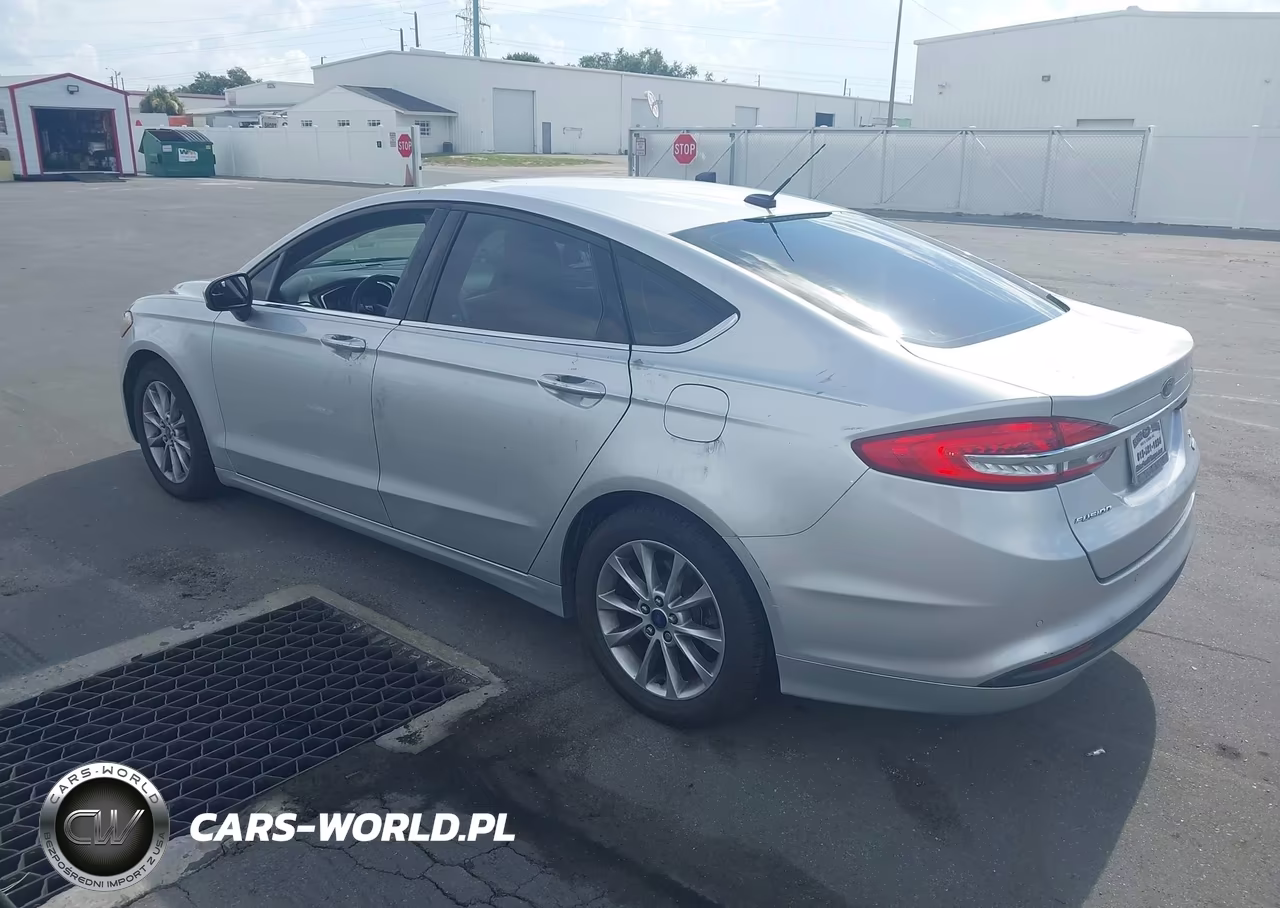 2017 Ford Fusion Se VIN:3FA6P0HD9HR364061 - 3