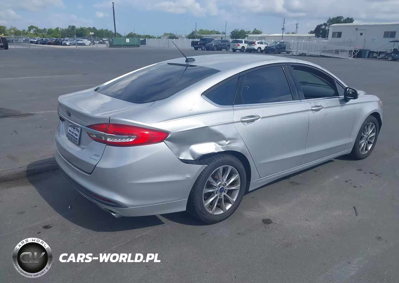 2017 Ford Fusion Se VIN:3FA6P0HD9HR364061 - 4