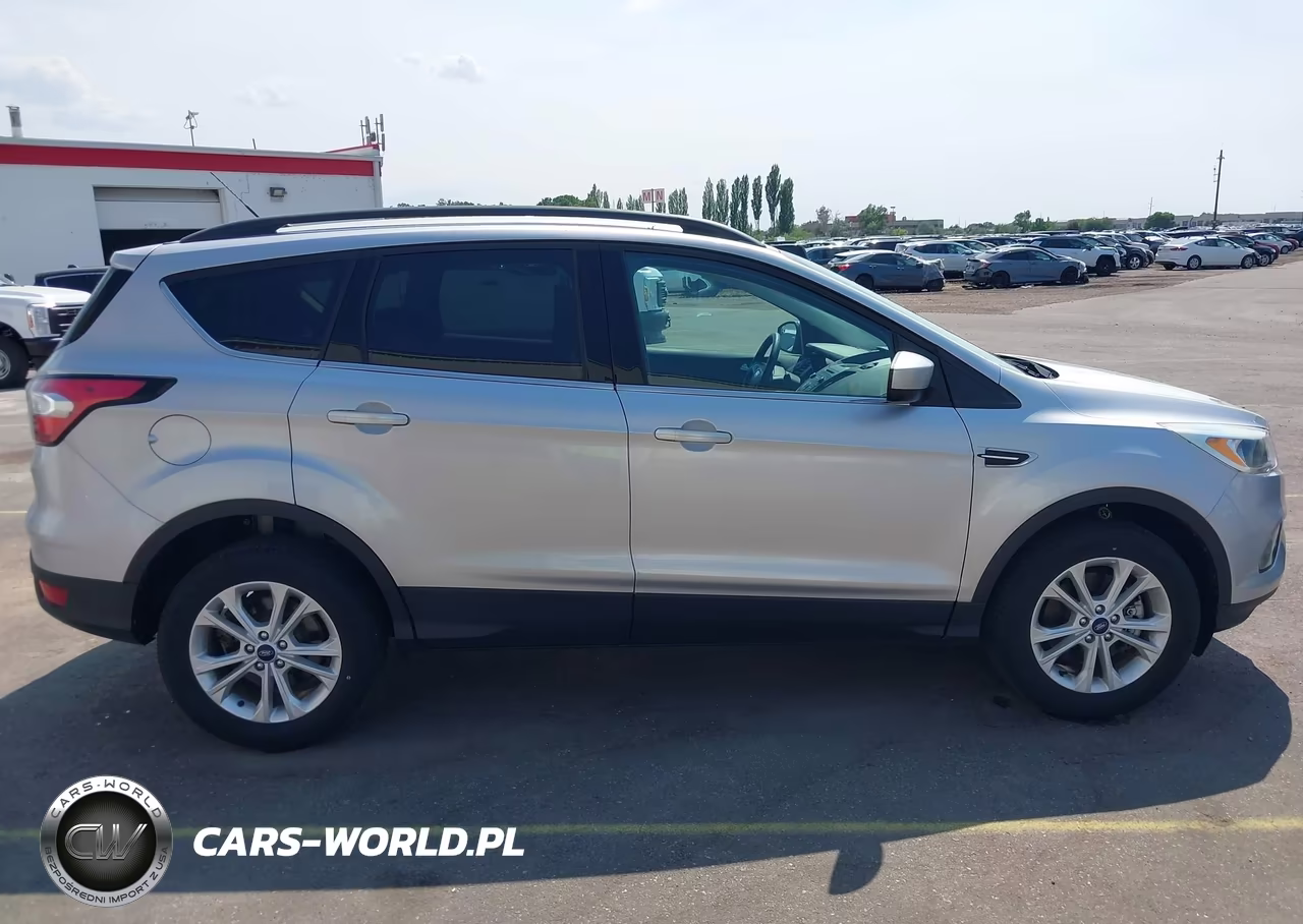 2018 Ford Escape Se VIN:1FMCU9GD4JUC38762 - 15