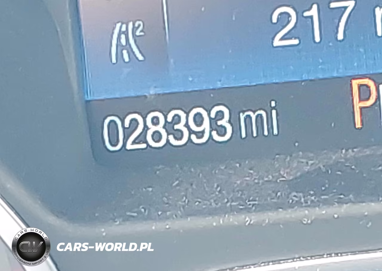 2018 Ford Escape Se VIN:1FMCU9GD4JUC38762 - 17