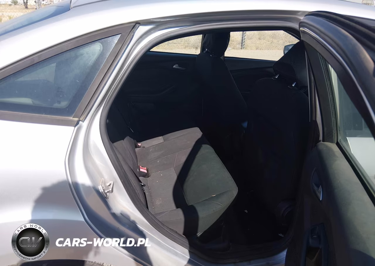 2015 Ford Focus Se VIN:1FADP3F25FL316563 - 8