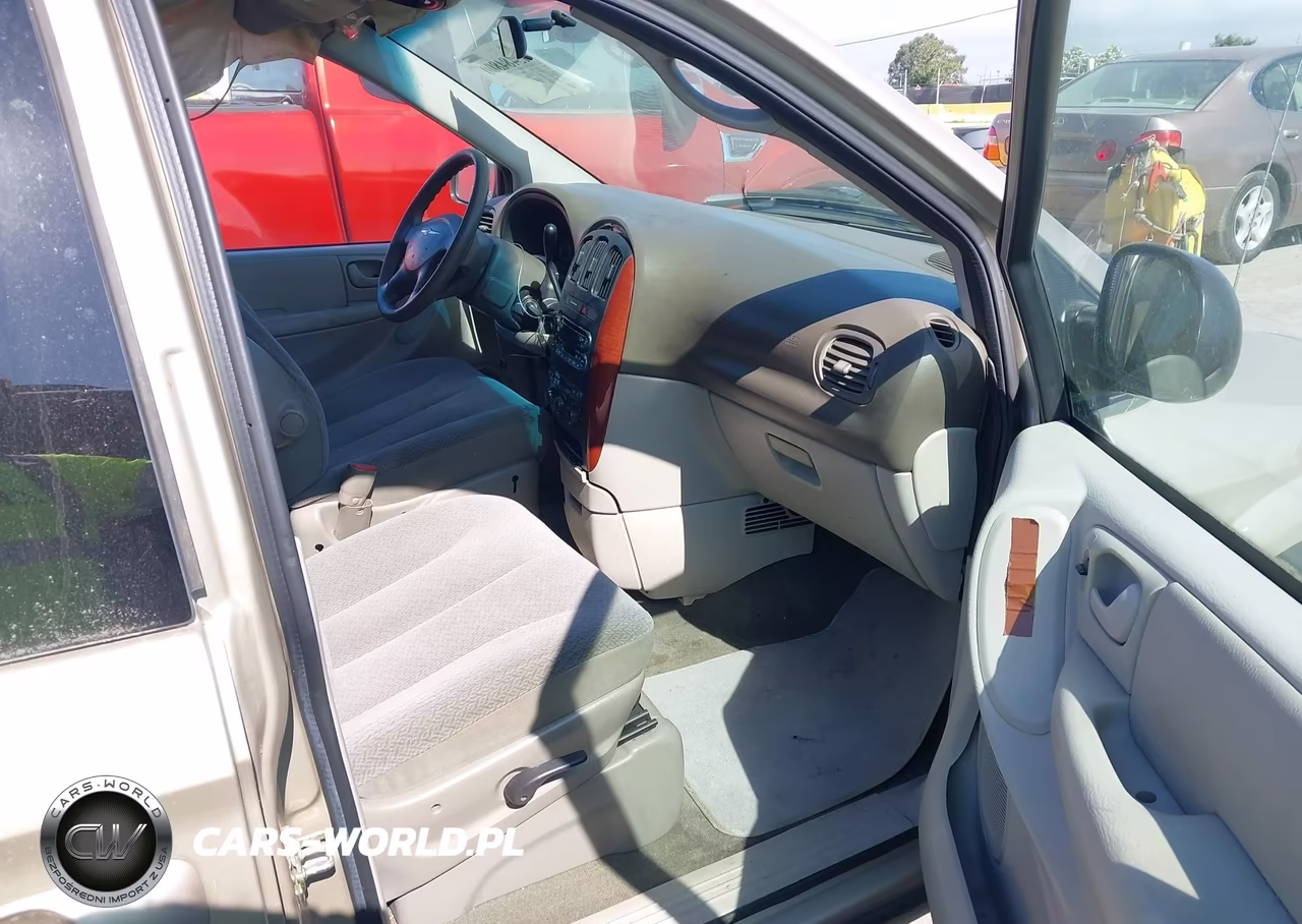 2005 Chrysler Town & Country Lx VIN:2C4GP44R95R591520 - 5