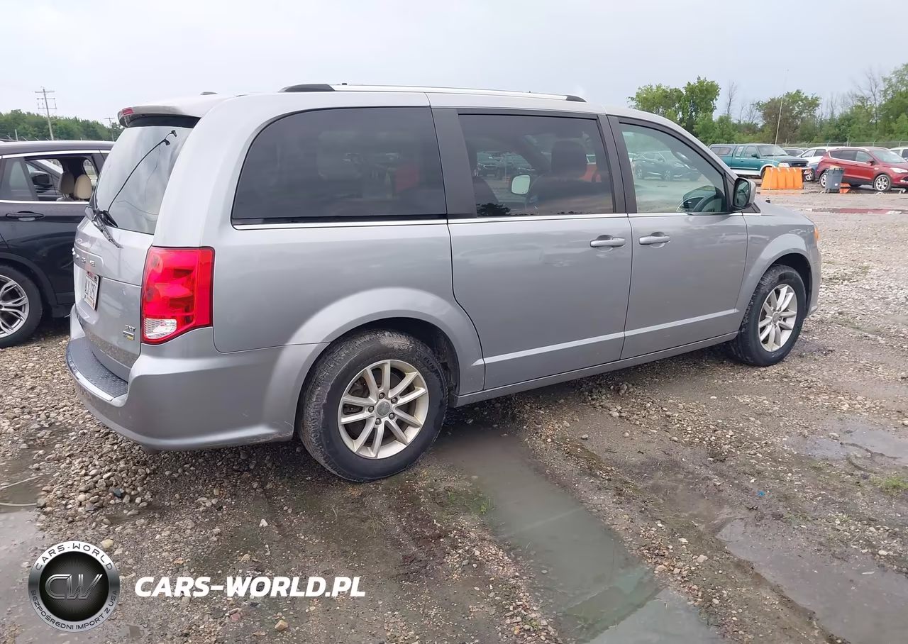 2019 Dodge Grand Caravan Sxt VIN:2C4RDGCG2KR600380 - 4