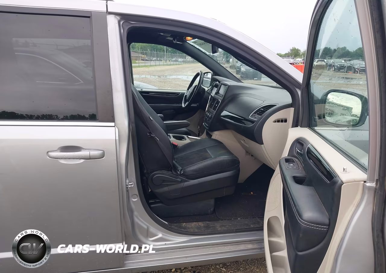 2019 Dodge Grand Caravan Sxt VIN:2C4RDGCG2KR600380 - 5