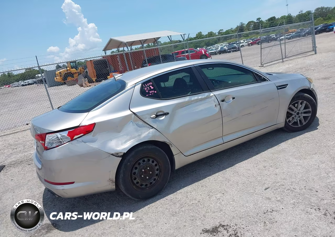 2012 Kia Optima Lx VIN:KNAGM4A73C5279955 - 4