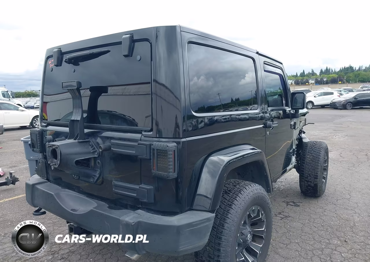 2012 Jeep Wrangler Sahara VIN:1C4AJWBG8CL160113 - 4