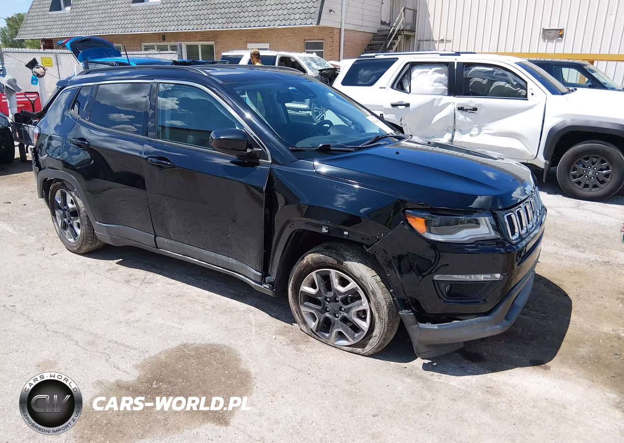 2018 Jeep Compass Latitude Fwd – zdjęcie 1 z 16