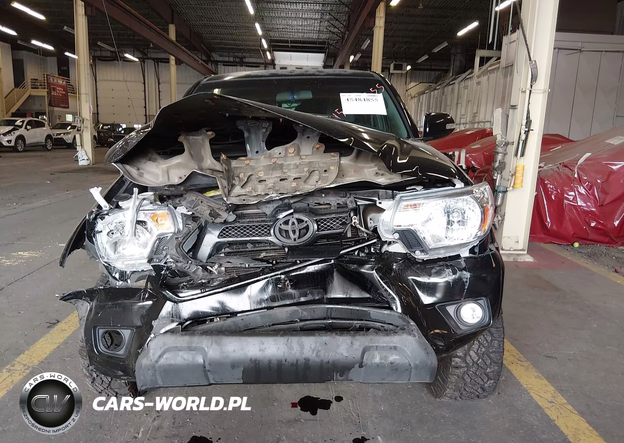 2015 Toyota Tacoma Base V6 VIN:3TMMU4FN8FM075275 - 12