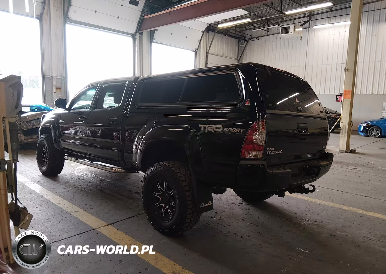 2015 Toyota Tacoma Base V6 VIN:3TMMU4FN8FM075275 - 14
