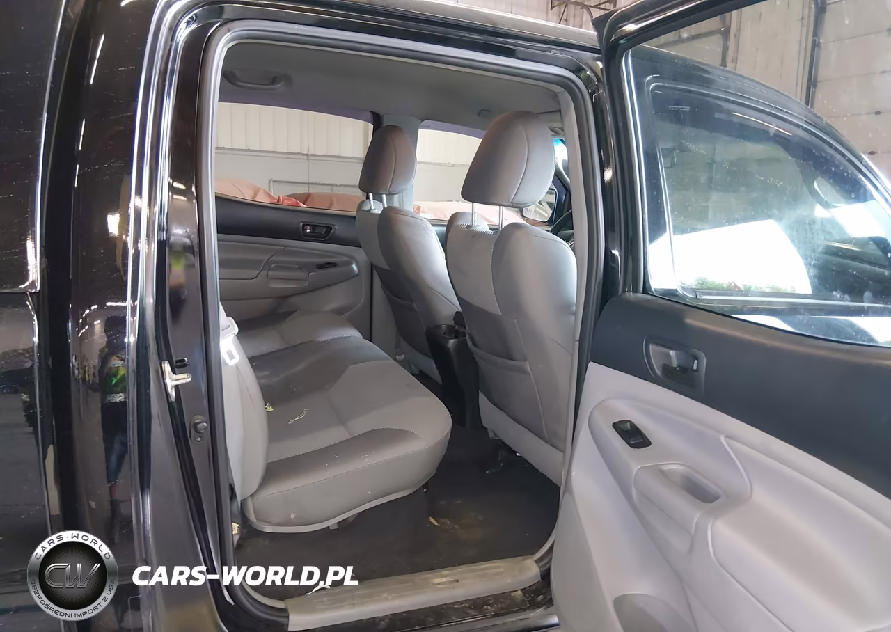 2015 Toyota Tacoma Base V6 VIN:3TMMU4FN8FM075275 - 8