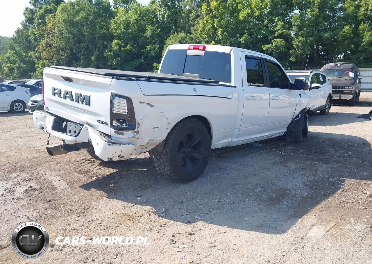 2018 Ram 1500 Night 4X4 6'4 Box VIN:1C6RR7HT0JS152457 - 4